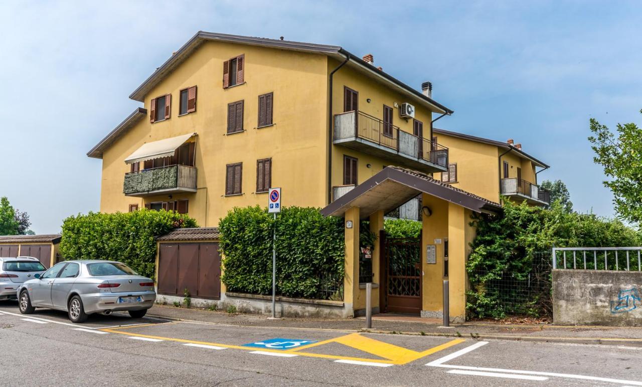 Casatella - Monolocale Con Balcone Vidigulfo エクステリア 写真