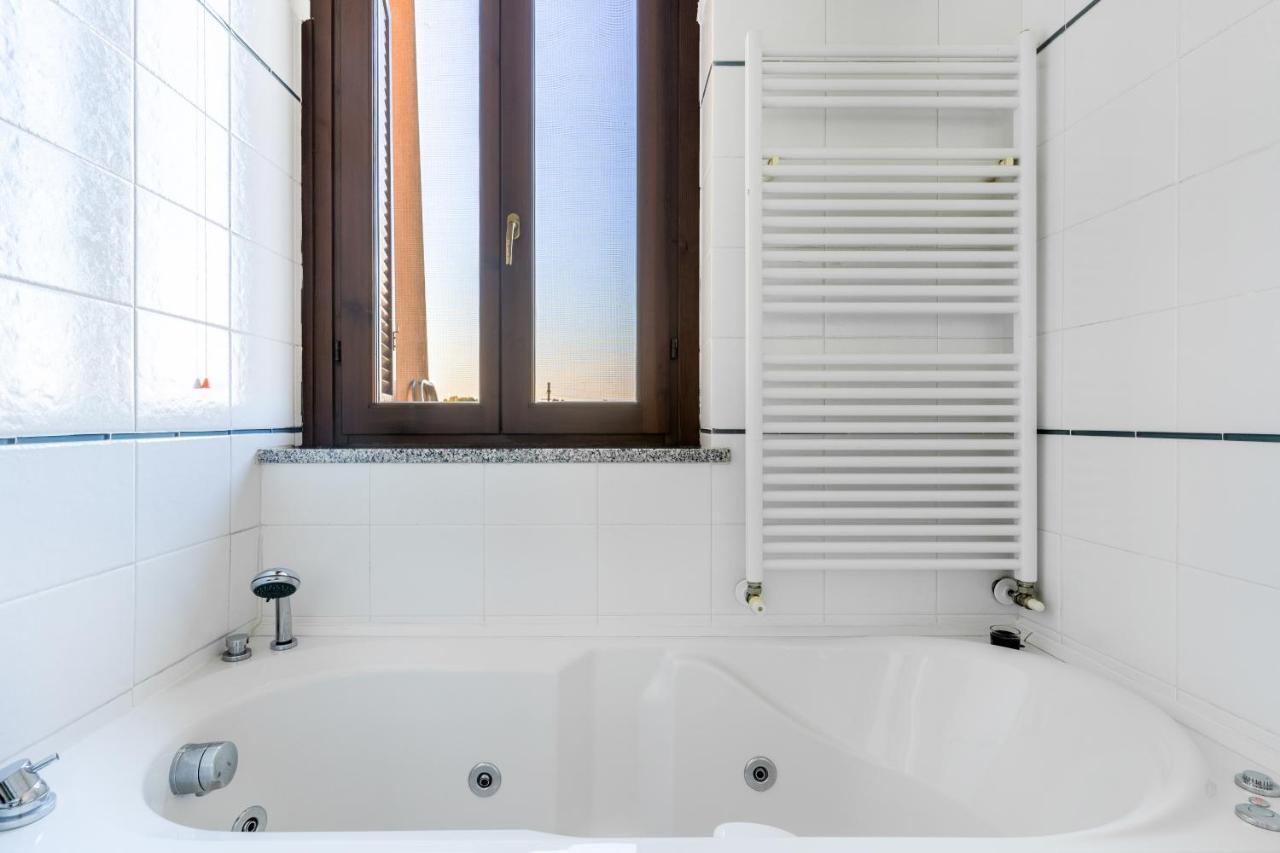 Casatella - Monolocale Con Balcone Vidigulfo エクステリア 写真