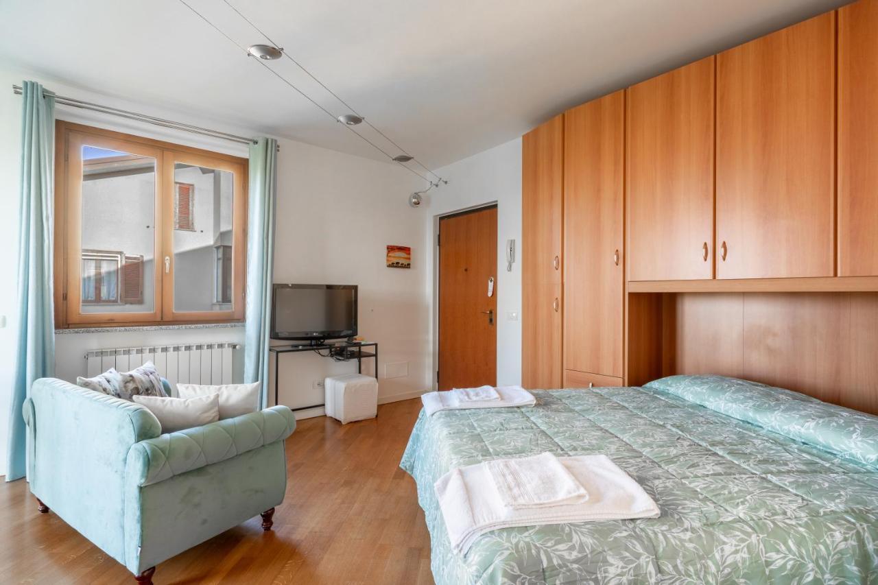 Casatella - Monolocale Con Balcone Vidigulfo エクステリア 写真